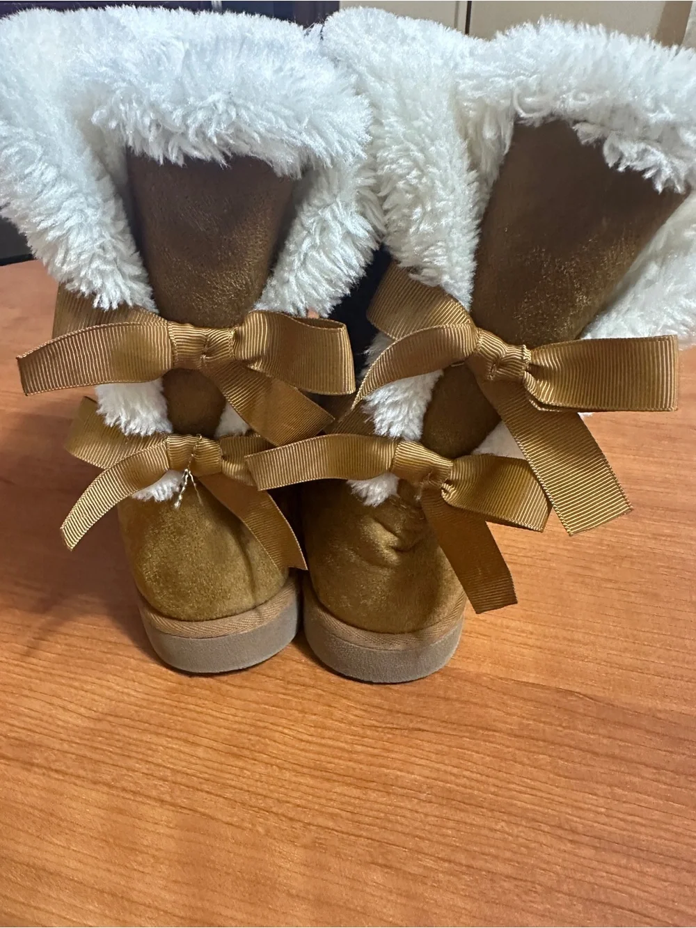Women’s Faux-Suede Winter Boots in Tan with Plush Cream Lining